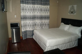 MIRATON EASTGATE SUITES